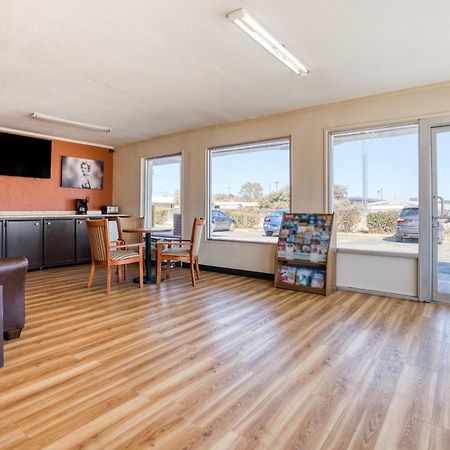 Oyo Hotel Waco University Area I-35 المظهر الخارجي الصورة
