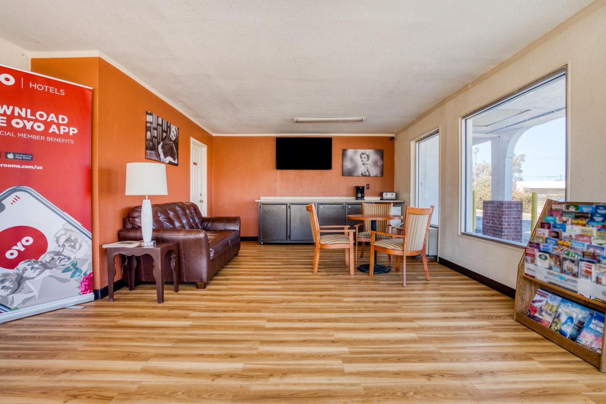 Oyo Hotel Waco University Area I-35 المظهر الخارجي الصورة